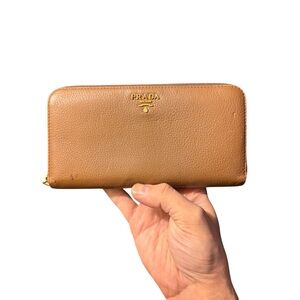 ✨ Prada Vitello Grain Leather Zip-Around Continental Wallet – Cannella Brown ✨